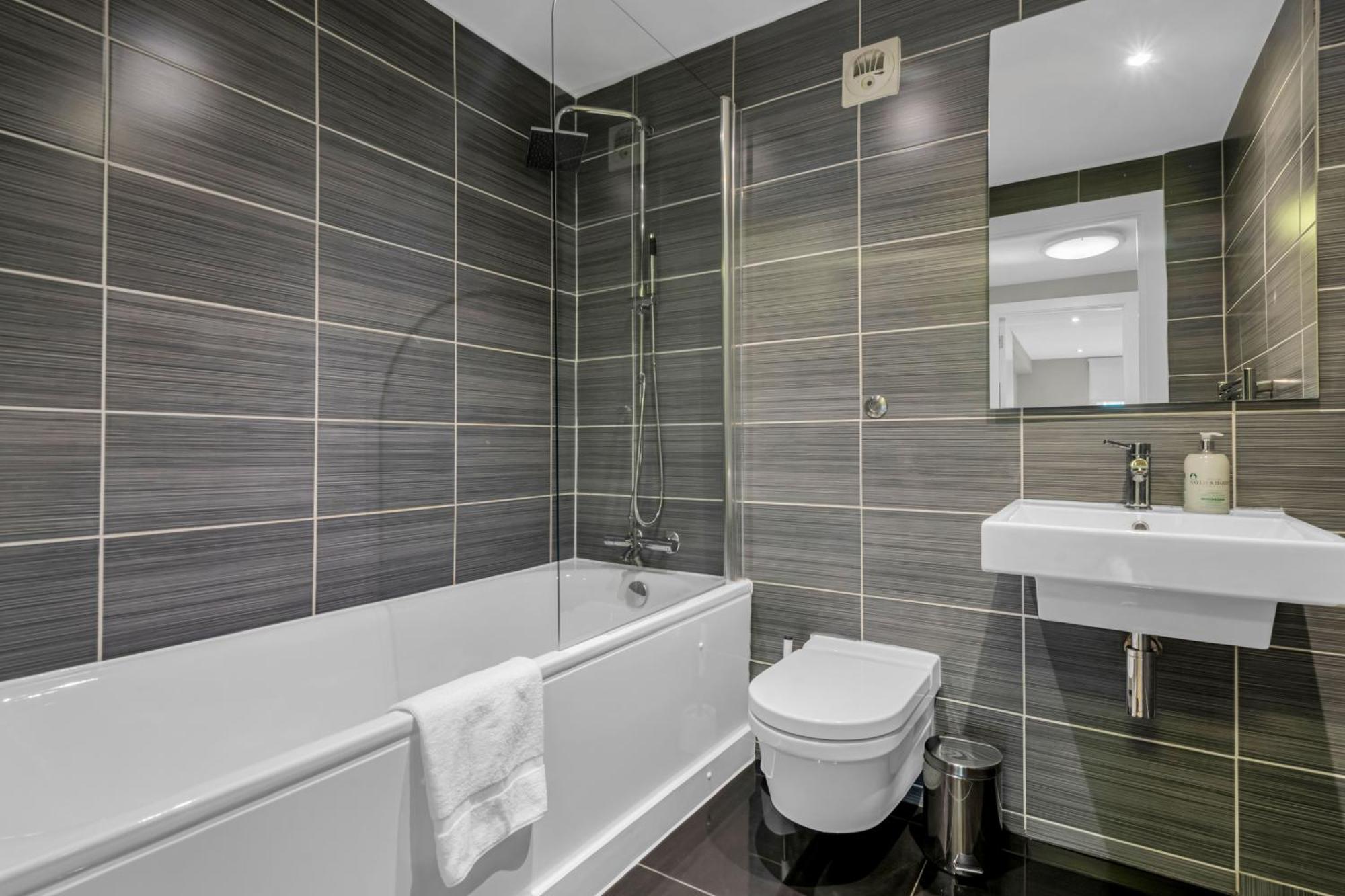 Mysquare One Bedroom Serviced Apartment Near St Paul'S Blackfriars Londres Exterior foto